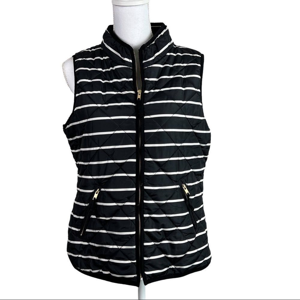 Crown & Ivy Puffer Vest Black and White Stripes zip front side zip pockets L